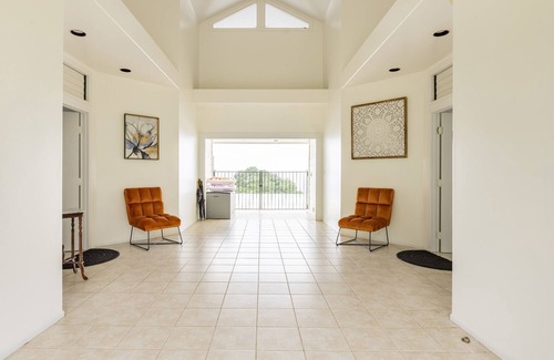 Holualoa Casa | Oceanview Suites + Cottage