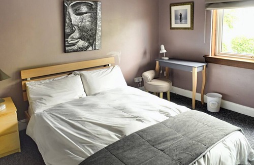 Bannockburn Cabaña | Charming 3-Bed Cottage in Stirling