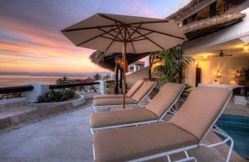 Conchas Chinas Villa | Ocho Cascadas Villas impresionantes con piscinas privadas y vista al mar