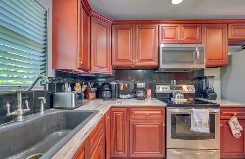 Ocklawaha Casa | Ocklawaha House en Lake Fay con mesa de billar y jacuzzi