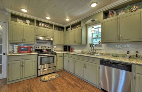 Copperhill Casa | Ocoee River Retreat | Water Front | Deck on Water