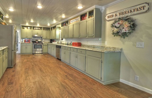 Copperhill Casa | Ocoee River Retreat | Water Front | Deck on Water