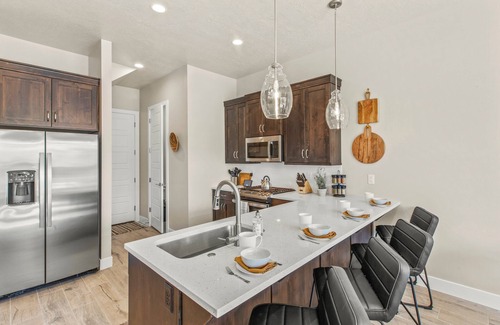 Ivins Casa | Ocotillo Springs Resort 43 | Private Pool, Hot Tub, and Mountain Views