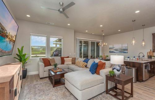 Ivins Casa | Ocotillo Springs Resort 47 Brand New Home-Private Hot tub BBQ Grill Ping Pong with Resort Pool