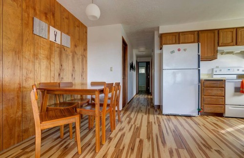Rockaway Beach Casa | Octalope - Large Ocean Front House 6 habitaciones, 4 baños, 2 cocinas y galería