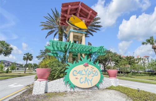 Kissimmee Apartamento | October Deal Only 97 Dollars Free Disney Shuttle! Family Villa with Pool - 2 Beds, 2 Baths for 8 Guests - 3016