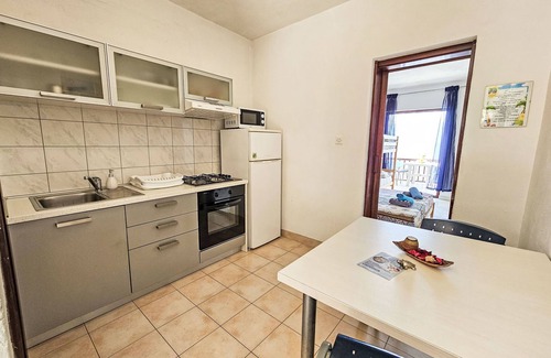 Bogomolje Apartamento | Octopus by Interhome