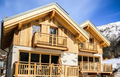 Valloire Chalet De Esquí | Odalys Chalet Les Lions Blancs