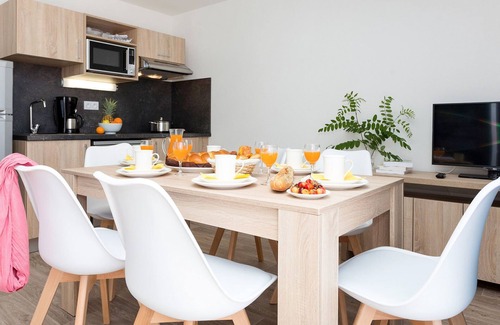 Noirmoutier-en-l'Ile Apartamento | Le Domaine des Pins by Interhome