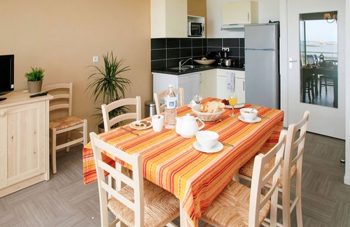 Plougasnou Apartamento | Domaine des Roches Jaunes by Interhome