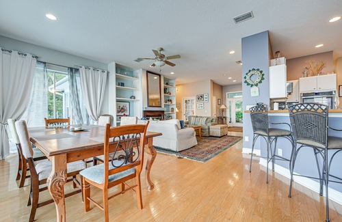 Odessa Casa | Odessa Lake House w/ Private Pool & Screened Lanai