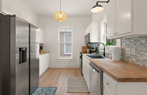 Brunswick Casa | Odie's Oasis on Union - Renovated Historic Downtown Home by Brunswick Marina