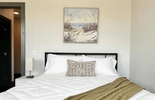 West Des Moines Apartamento | ✧Odyssey at Keystone | Elegant 1BD Apartment✧