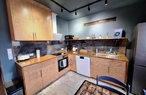 Oerlinghausen Apartamento | Oerlinghausen, Gesamte stilvolle Wohnung, 3 Schlafzimmer, 4 Betten