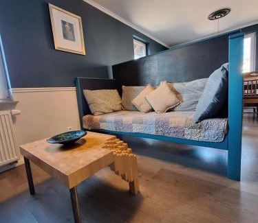 Oerlinghausen Apartamento | Oerlinghausen Groß, 8 Personen, 5 Zimmer, 2 Bäder
