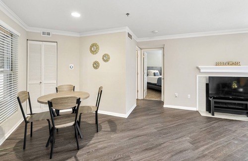 Dunwoody Apartamento | ❤ of Atlanta♣Pool♣Balcony♣Parking♣Smart TV♣Gym