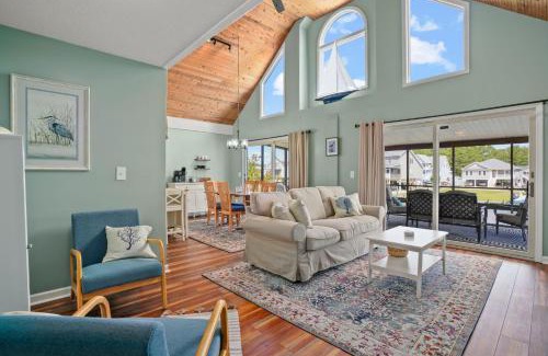 Captain's Cove Casa | Off Duty - Pet Friendly, Waterfront!