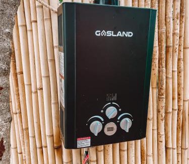 McCully - Moiliili Otro | Off Grid Glamping Tent close to Haleiwa Town
