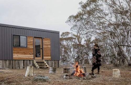 Moonbah Cabina | Off-grid Tiny House @ Big Yard Escapes, Bushland
