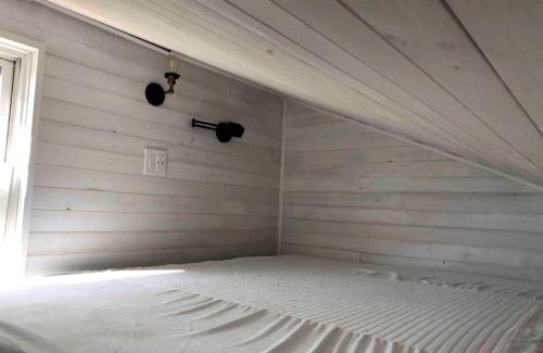 San Luis Casa | Off-Grid yet Modern Tree House in the Sangre de Cristo Mountains, Colorado