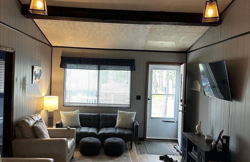 St. Helen Cabina | Off-Roaders Oasis-3-bedroom cabin with WiFi, AC in delightful St. Helen