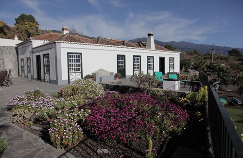 Villa de Mazo Cabaña | Oferta Mayo y Junio Casa Rural con piscina privada, vistas al mar y la monta