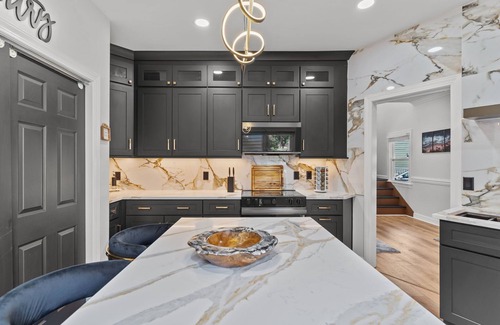 Wilmington Casa | OG Paradise | Private Pool & Hot Tub | Luxe Oasis