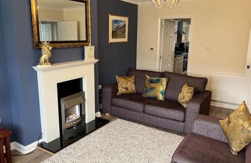 Llandudno Junction Casa | Ogilvie Lodge