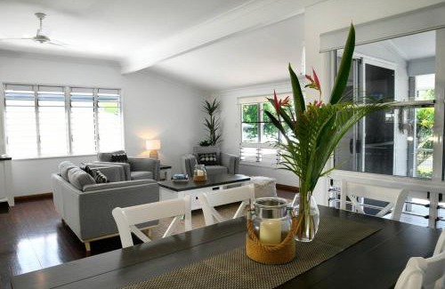 South Mission Casa | Ohana - Beachfront Holiday House