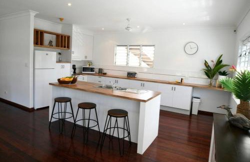 South Mission Casa | Ohana - Beachfront Holiday House