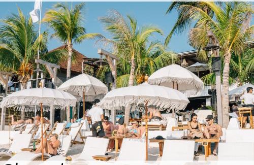 Jungut Batu Complejo | Ohana's Beachfront Resort & Beach Club