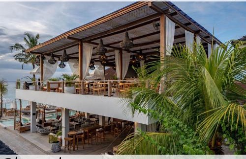 Jungut Batu Complejo | Ohana's Beachfront Resort & Beach Club