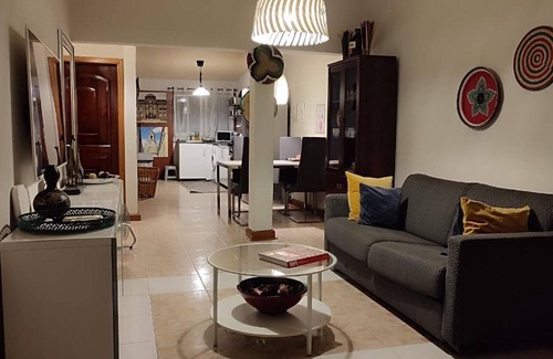 Nungua Casa | Oheneba Tema - Luxury Hot -tub Retreat With Wi-fi