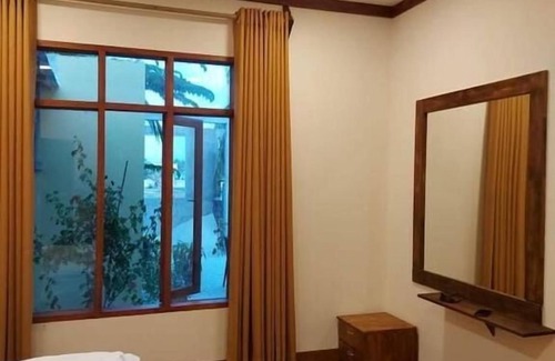 Maamigili Hotel | Oi Beach