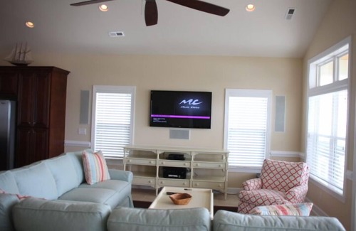 Ocean Isle Beach Casa | BIENVENIDO - Frente al mar | Cocina gourmet | Ascensor | Piscina 6bed 6bath | Lujo