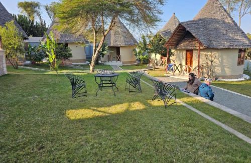 Manyoni Cabina | Oiti Boma Lodge Arusha