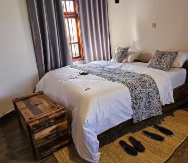 Manyoni Cabina | Oiti Boma Lodge Arusha