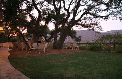 Ojai Cama Y Desayuno | Ojai Retreat & Inn