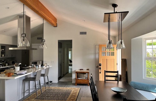 Ojai Casa | Ojai Vallerio Cottage: Peaceful Ojai Retreat with lovely grounds and garden