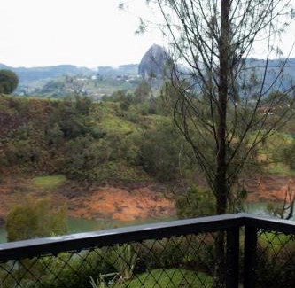 El Penol Cabina | Ojo de Agua Cabañas en Guatapé
