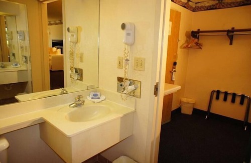 Central Oklahoma City Hotel | OK Hotel