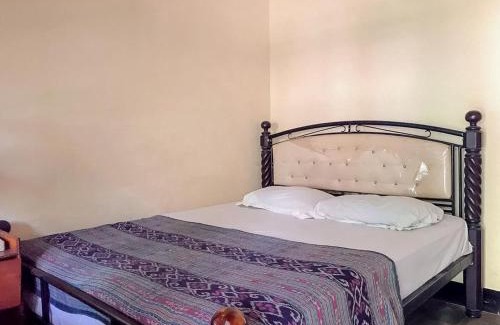 Mataram Casa | Oka Homestay Mitra RedDoorz