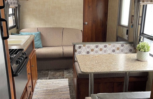 Blind Bay Complejo | Okanagan Beachfront RV on SHUSWAP LAKE
