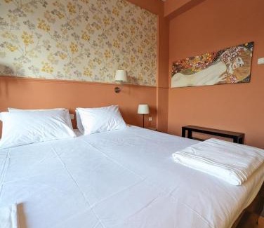 Kamena Vourla Apartamento | Okeania Seafront Rooms in Kamena Vourla