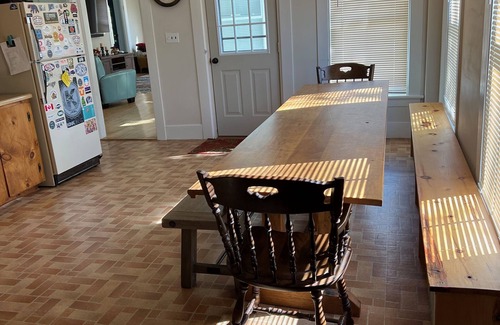 Ludlow Casa | Okemo Ski Retreat sleeps 16 comfortably and 1 mile to the mountain