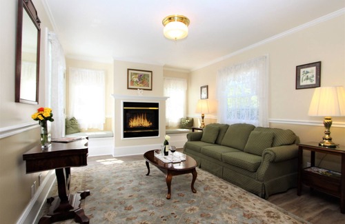 Cambria Cama Y Desayuno | Olallieberry Inn B&B