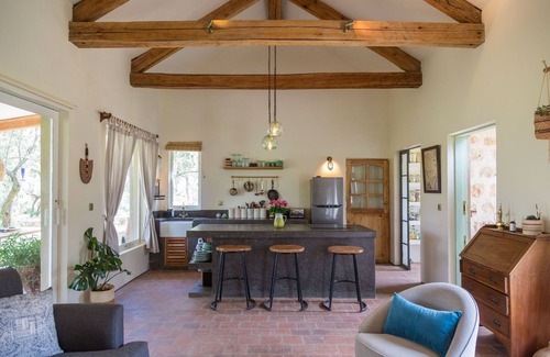 Naivasha Casa | Olanga House: Beautiful Modern Wildlife Getaway