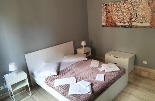 Tuscolano Apartamento | OLD BAKERY TWO BED ROOM APARTMENT