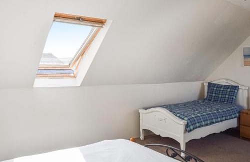 Kilkenzie Casa | Old Barn Cottage - Uk47144