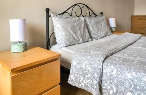 Kilkenzie Casa | Old Barn Cottage - Uk47144